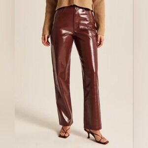 A&F Curve Love Brown 90s Straight Ultra High Rise Vegan Faux Leather Pants 32‎
